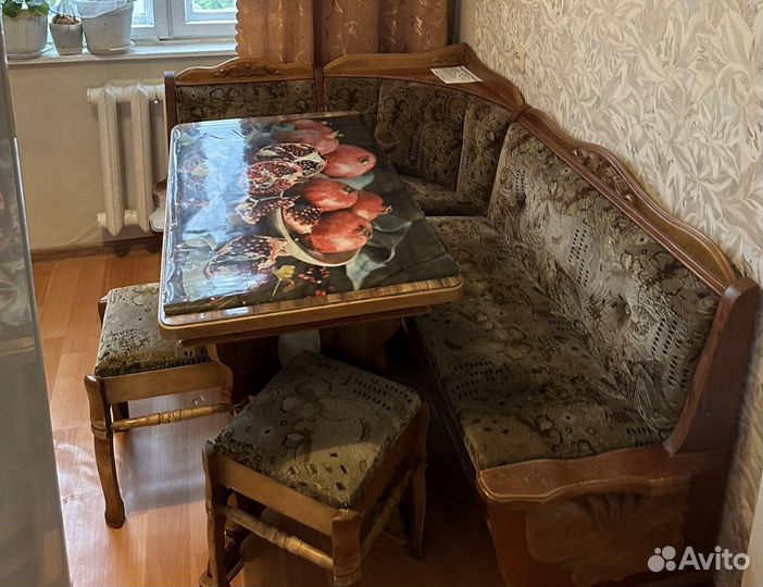 Кухонный уголок и 2 стула дерево