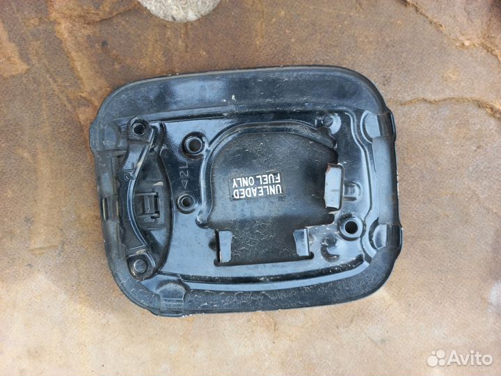 Лючок бензобака на Тойота королла 150 кузов