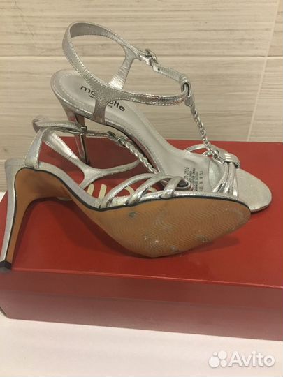 Босоножки mascotte