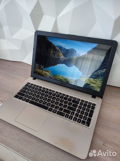 Ноутбук asus X540L