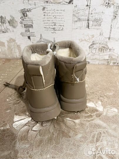 Детские ботинки