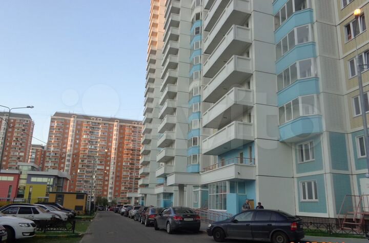 1-к. квартира, 42 м², 10/25 эт.