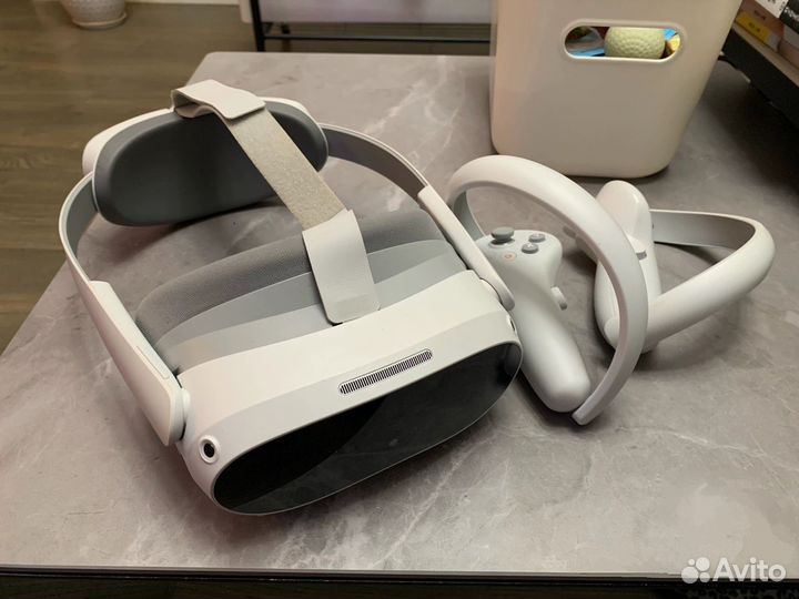 Pico 4 128GB + Игры