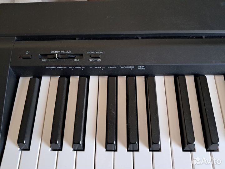 Yamaha P-45 со стойкой