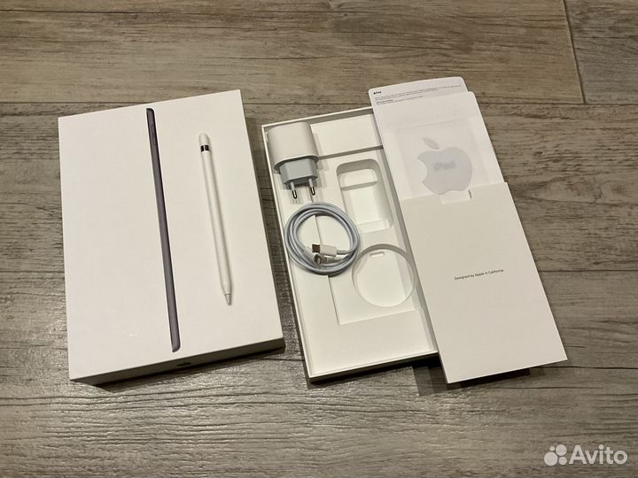 iPad 9th 64gb wi-fi + Pencil 1 (Дизайнер)