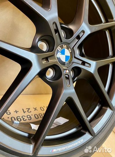 R18 Pirelli P Zero 225/40, PCD 5x112 DIA 66.6