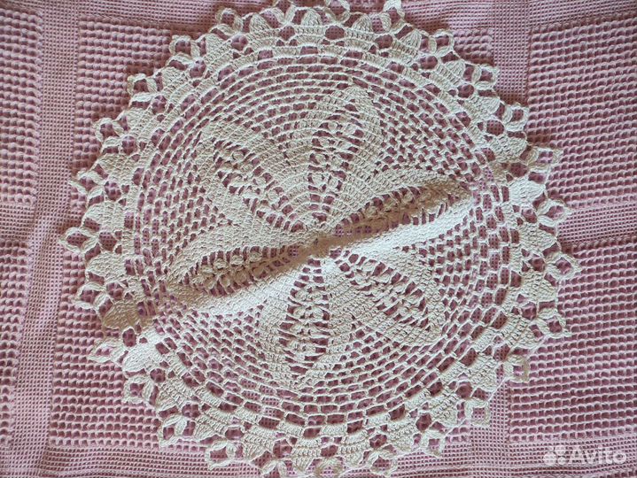 Салфетка крючком 28-46 см