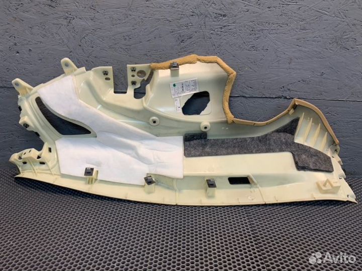 Обшивка стойки задняя левая Porshe Panamera 970