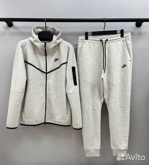 Спортивный костюм Nike Tech Fleece