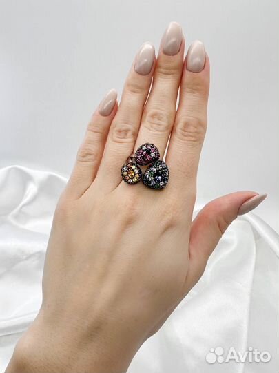 Золотое кольцо с самоцветами Bohemme 11.06 гр