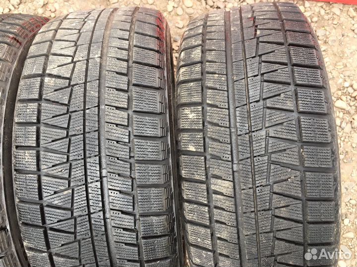 Bridgestone Blizzak VRX 225/50 R17