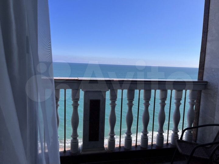 3-к. апартаменты, 82 м², 6/10 эт.