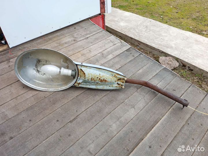 Уличный фонарь