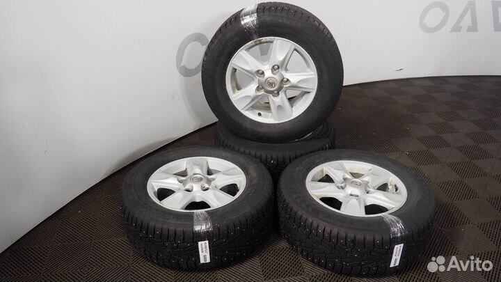 Комплект колес Nokian Tyres Hakkapeliitta 7 275/60