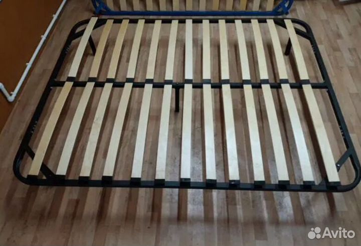 Кровать в стиле loft