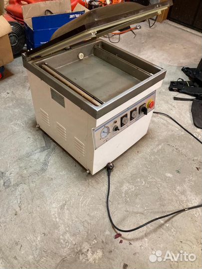 Вакуумный упаковщик