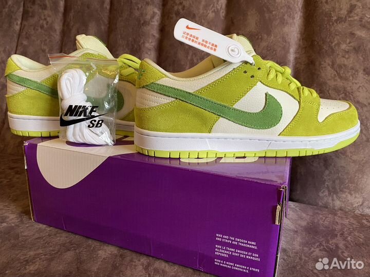 Nike sb dunk low green apple