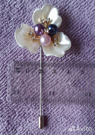 Брошь игла с цветком перламутр