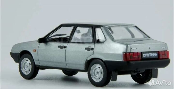 Модели автомобилей 1:43 автолегенды осталось одна