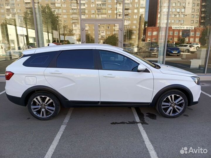 LADA Vesta Cross 1.6 CVT, 2020, 30 000 км