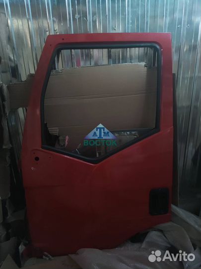 Дверь в сборе левая J6 (красная)