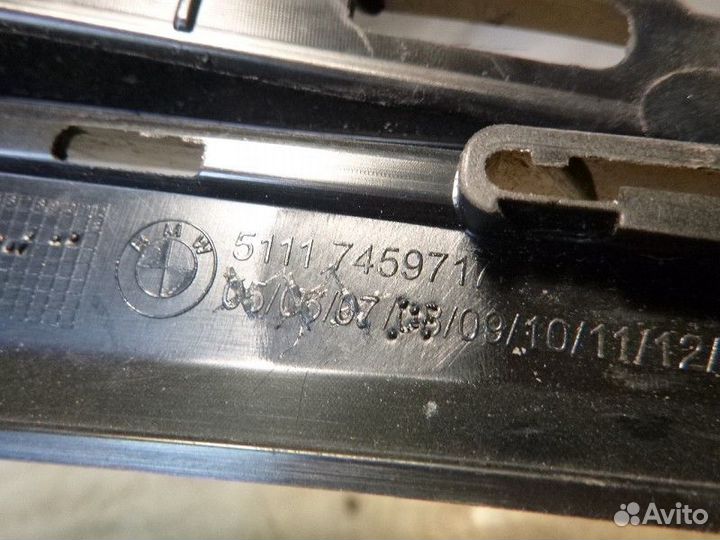 Решетка в бампер левая под птф BMW 1-series F40 2019