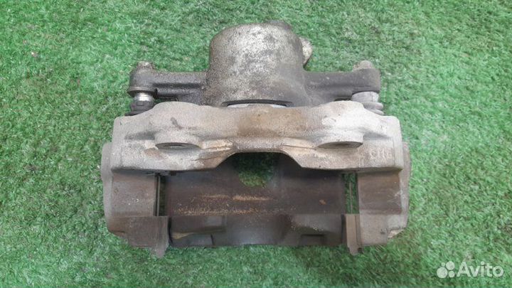 Суппорт передний правый Skoda Fabia 2 CGP 1.2 2014