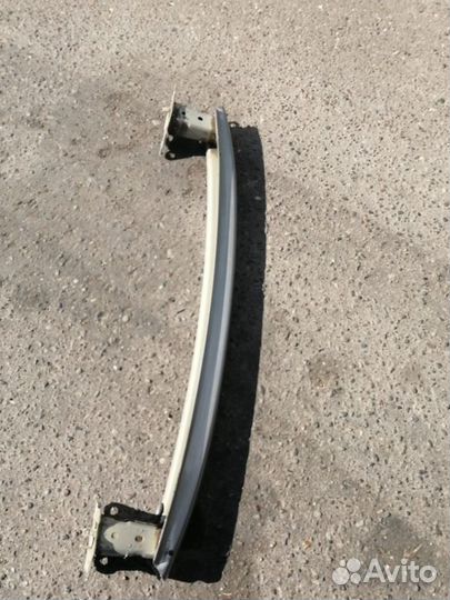 Усилитель заднего бампера Шкода Октавиа