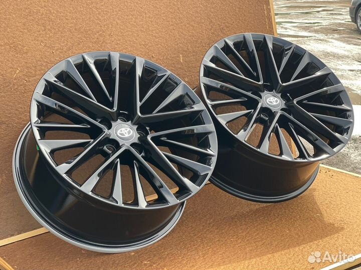 Комплект дисков r19 5x114.3 Lexus/Toyota