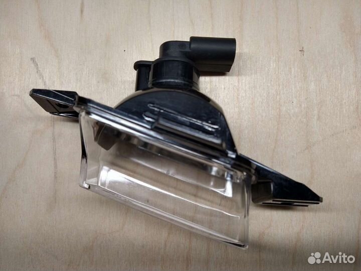 Фонарь заднего хода левый Фольксваген Тигуан 5N0 9