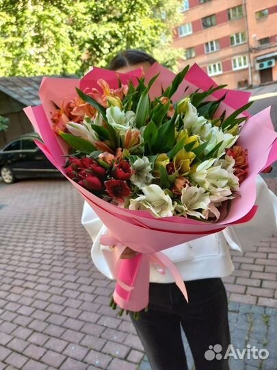 Букет из 17 альстромерий микс