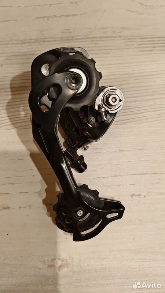 Задний переключатель Shimano Altus RD-M370