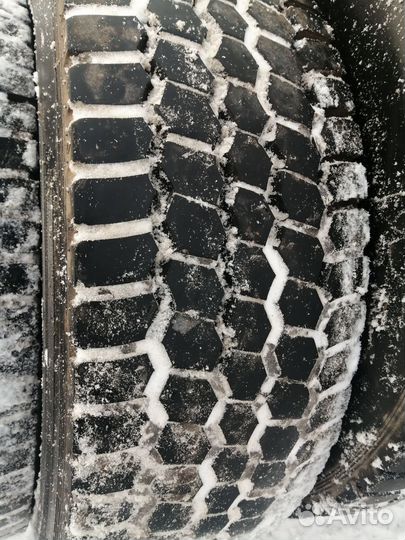 R19. 5 245/70 кама (ведущая)