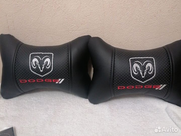 Подушка косточка на подголовник dodge