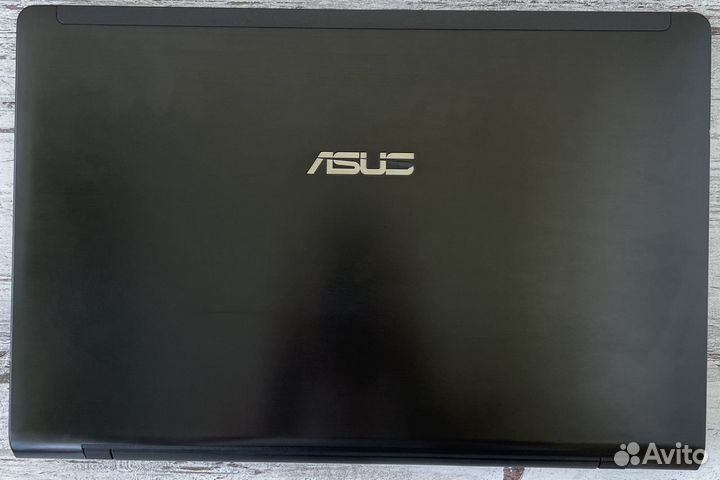 Ноутбук Asus