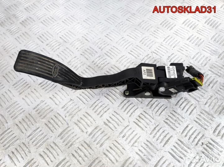 Педаль газа Hyundai Starex H1 327264A700