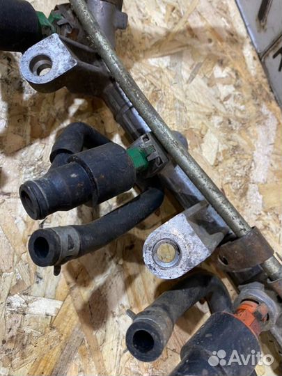 Топливная рампа с форсунками Kia Sportage