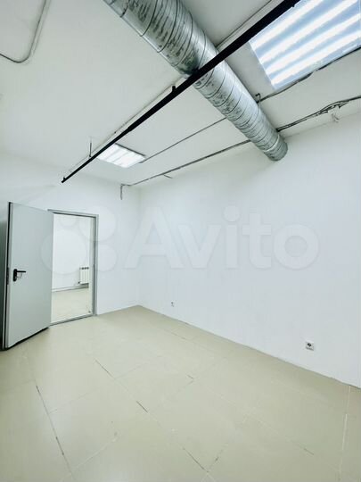 Офис с водой 27м² из двух помещений