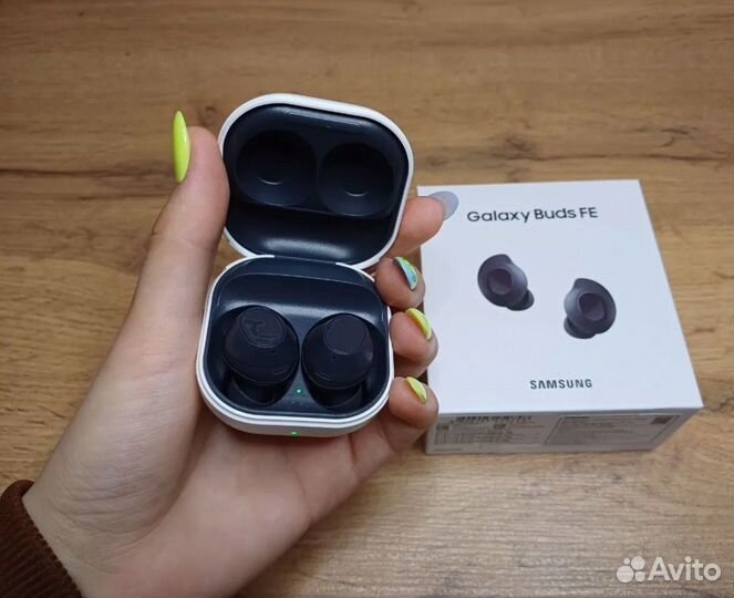 Беспроводные наушники Samsung galaxy buds FE