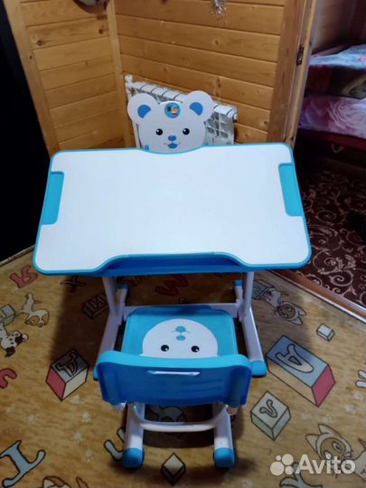 Детский стол и стул для учёбы