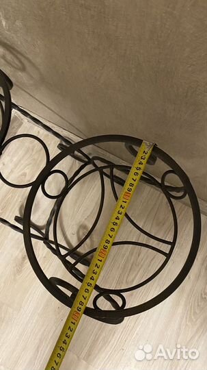 Подставка для цветов металлическая кованная