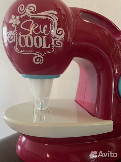 Детская швейная машинка Sew Cool