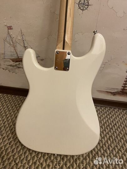 Электрогитара fender squier bullet Stratocaster