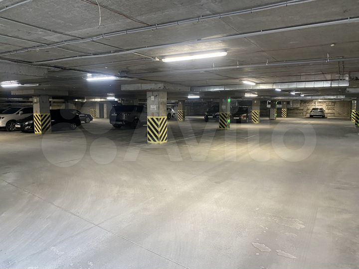 Машиноместо, 17 м²