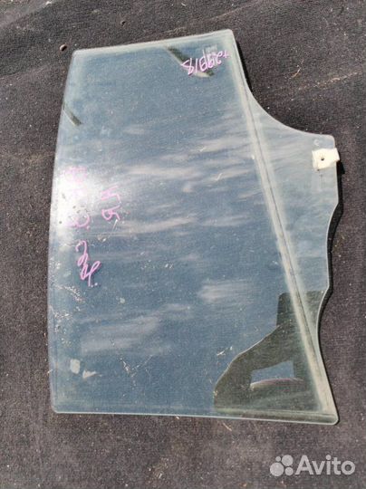 Стекло заднее правое Mazda 3 BK