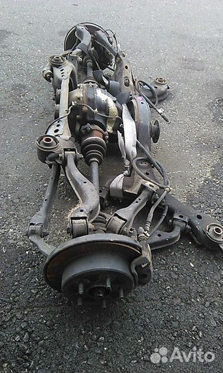 Подрамник nissan laurel C35 rb20de