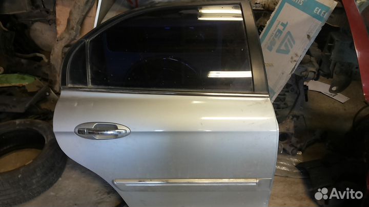 Продам дверь.двигатель 2.5 киа маджентис