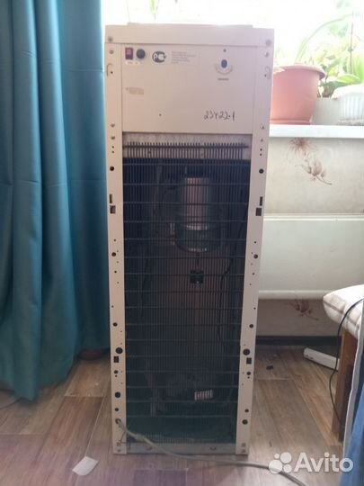 Кулер для воды