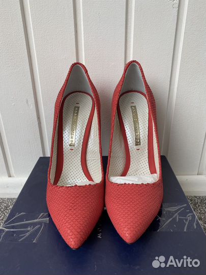 Туфли 39 размер новые