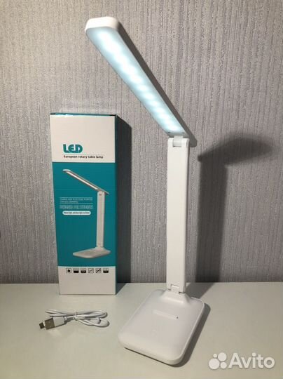 Лампа настольная